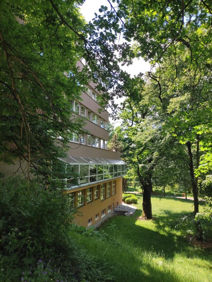 Parkhotel Соколов Екстериор снимка
